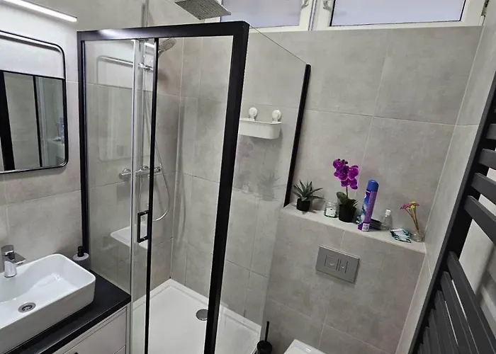 10wygodny W Centrum Wroclawia 브로츠와프